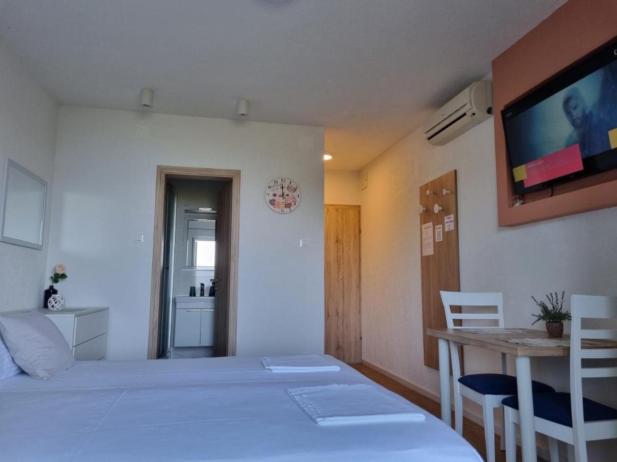 Guesthouse Dominovic بريلا المظهر الخارجي الصورة